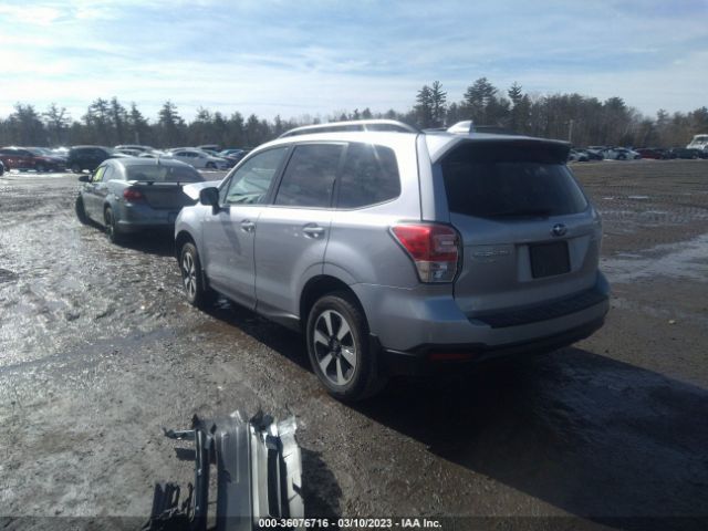 JF2SJAGC7JH606539 Subaru Forester Premium