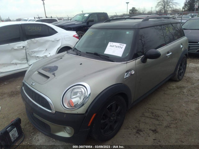 2010 MINI COOPER CLUBMAN WMWMM3C50ATZ32629 Photo 1