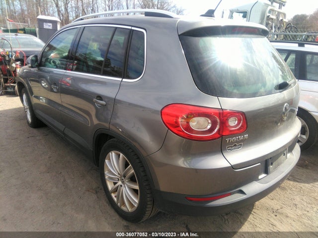 WVGBV75N29W528359 Volkswagen Tiguan Sel
