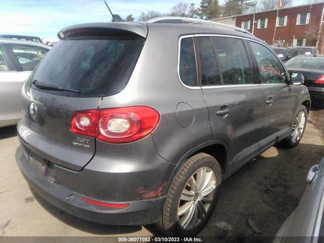 WVGBV75N29W528359 Volkswagen Tiguan Sel