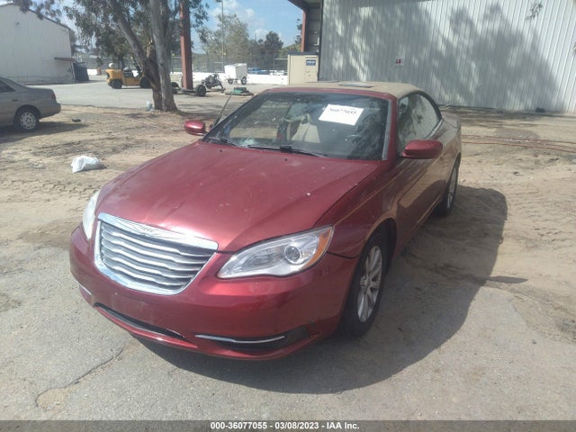 1C3BCBEB0EN157998 Chrysler 200 Touring