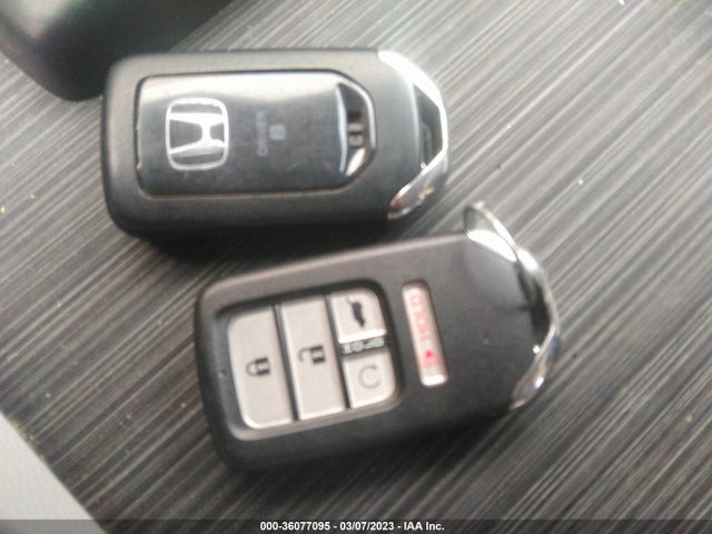Honda Pilot Touring 7-passenger 2022 5FNYF6H6XNB024196 Image 3