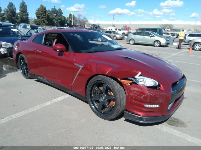 2015 Nissan GT-R, VIN: JN1AR5EF2FM281002