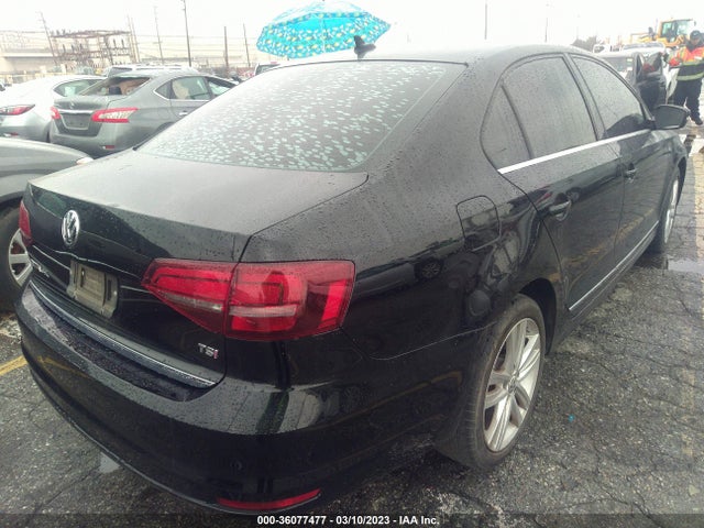 3VWL17AJ5HM299436 Volkswagen Jetta 1.8t Sel