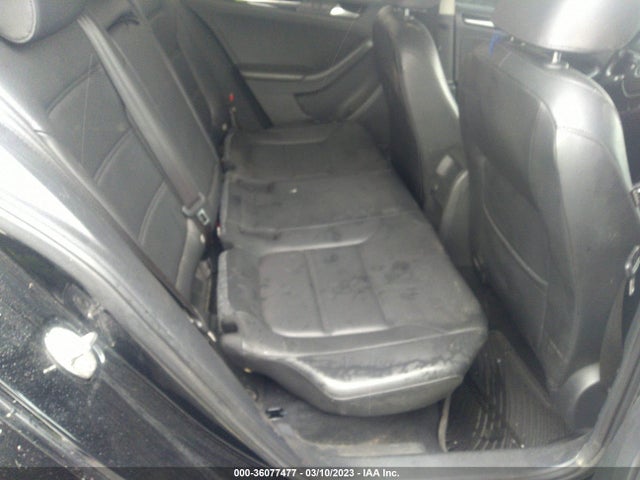 3VWL17AJ5HM299436 Volkswagen Jetta 1.8t Sel