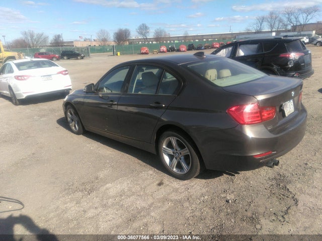 BMW 3 Series 328i 2013 WBA3A5G58DNP20600 Image 4