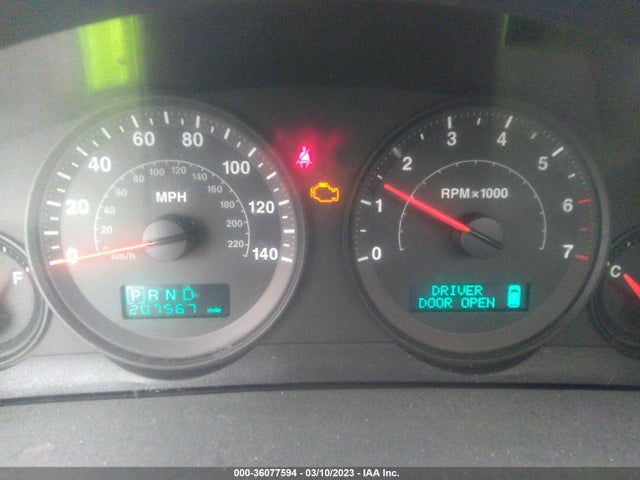 Jeep Grand Cherokee Laredo 2005 1J4GR48K75C523467 Image 8