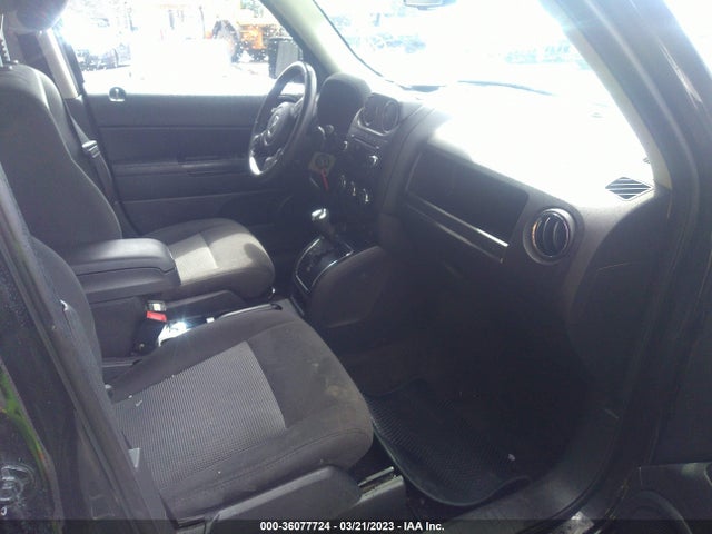 2017 JEEP PATRIOT LATITUDE VIN: 1C4NJRFBXHD159290