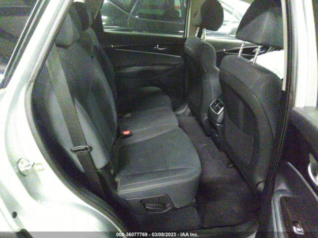 5XYPGDA58KG511898 KIA Sorento Lx V6
