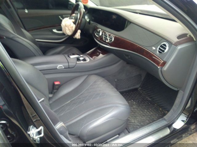 WDDUG8GB9KA447075 Mercedes-Benz S-class S 560