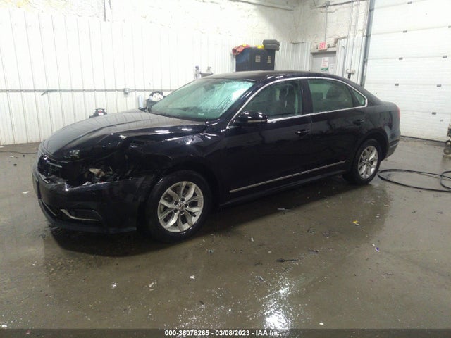 Volkswagen Passat 1.8t S 2017 1VWAT7A38HC006519 Image 2