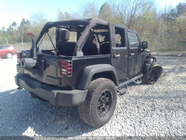 1C4BJWFG0EL306053 Jeep Wrangler Unlimited Rubicon