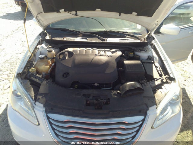 1C3CCBBG9CN145687 Chrysler 200 Touring