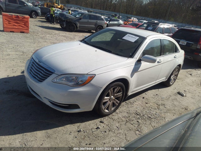 1C3CCBBG9CN145687 Chrysler 200 Touring