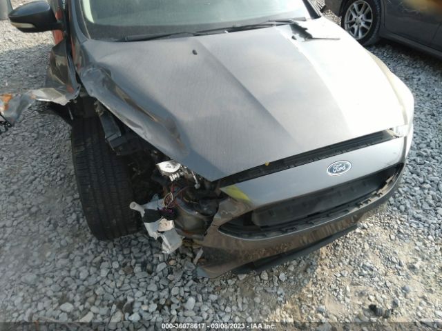 1FADP3F21GL313659 Ford FOCUS SE