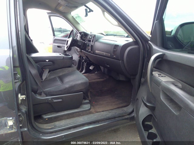 Chevrolet Silverado 1500 2011 3GCPCSE02BG270629 Image 6