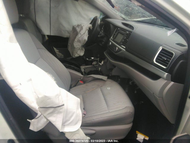 Toyota Highlander Le Plus V6 2015 5TDBKRFH6FS099272 Image 5