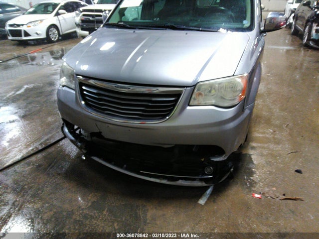 2C4RC1CG5ER469627 Chrysler Town & Country Touring-l