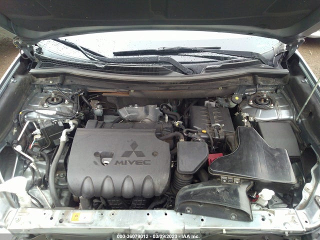 JA4AD2A3XGZ010046 Mitsubishi Outlander Es