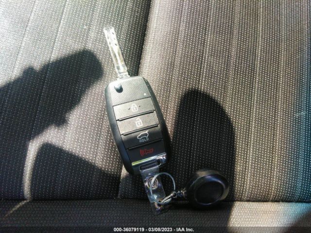 KNDPM3AC4H7083500 KIA Sportage Lx