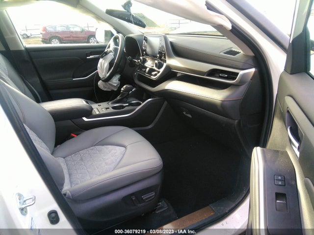 2022 Toyota Highlander, VIN: 5TDABRCH2NS549269