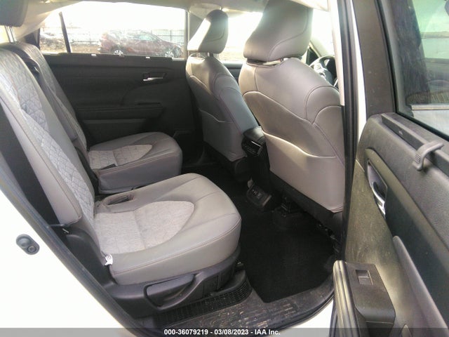 2022 Toyota Highlander, VIN: 5TDABRCH2NS549269