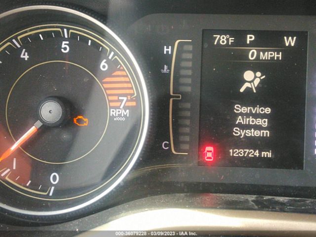 1C4PJLCB7JD604830 Jeep Cherokee Latitude