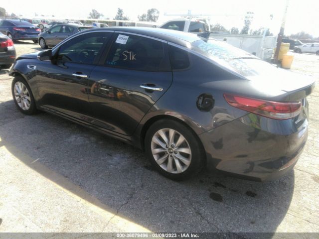 5XXGT4L31JG225580 KIA Optima S