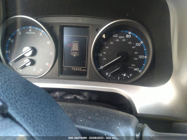 Toyota RAV4 LE 2018 JTMBFREV5JJ213473 Image 8