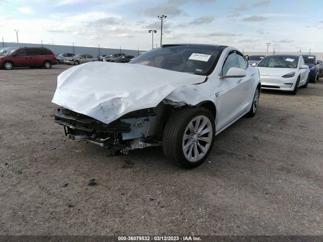 Tesla Model S 90d/70d/75d/60d/85d 2016 5YJSA1E20GF152409 Image 2