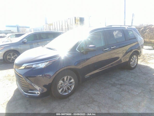 Toyota SIENNA XLE 2021 5TDJSKFC5MS007976 Image 2