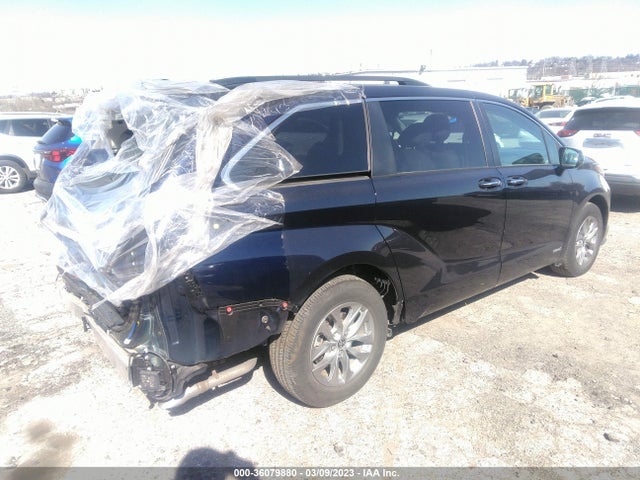 Toyota SIENNA XLE 2021 5TDJSKFC5MS007976 Image 4