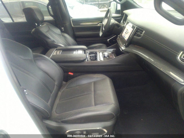 2022 Jeep Wagoneer, VIN: 1C4SJUDT3NS109887