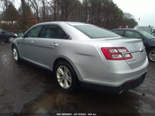 2015 Ford Taurus, VIN: 1FAHP2H82FG124412