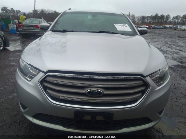 2015 Ford Taurus, VIN: 1FAHP2H82FG124412