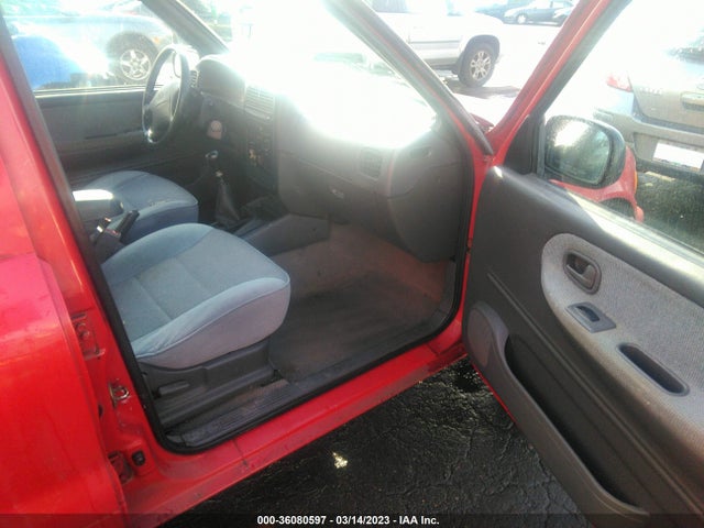 1998 KIA SPORTAGE VIN: KNDJB7232W5568230