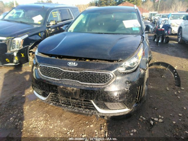 KNDCB3LC9H5082324 KIA NIRO LX