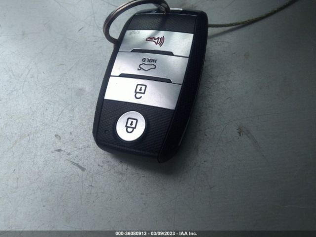 5XXGW4L28GG017686 KIA Optima Sx Turbo