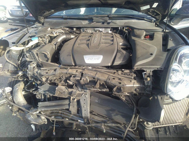 2015 Porsche Cayenne, VIN: WP1AF2A20FLA44200