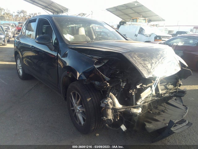 2015 Porsche Cayenne, VIN: WP1AF2A20FLA44200