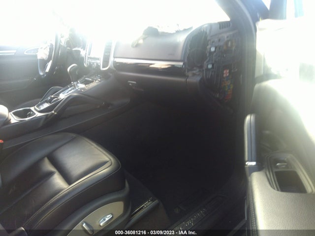 2015 Porsche Cayenne, VIN: WP1AF2A20FLA44200