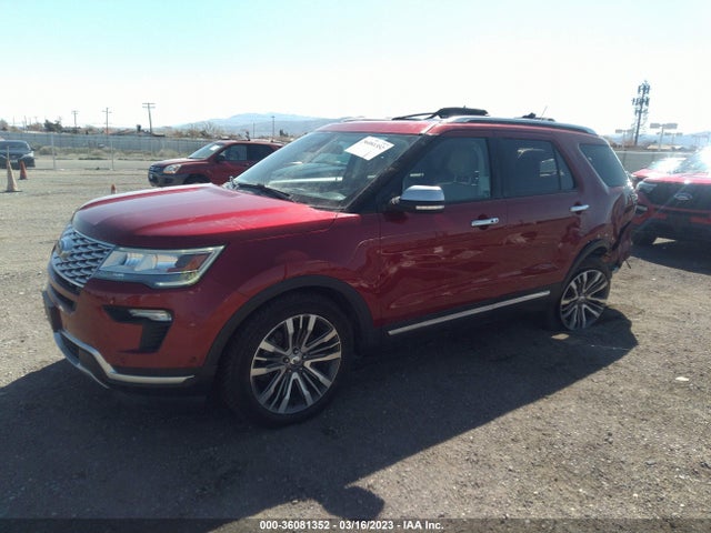 Ford Explorer Platinum 2018 1FM5K8HT5JGB09409 Image 2