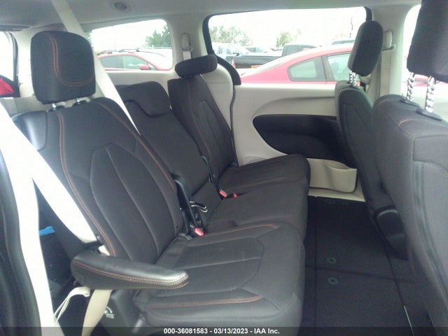 Chrysler Pacifica Lx 2017 2C4RC1CG5HR516157 Image 9