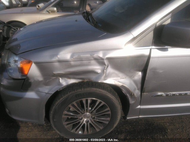2C4RC1HG2ER310606 Chrysler Town & Country S