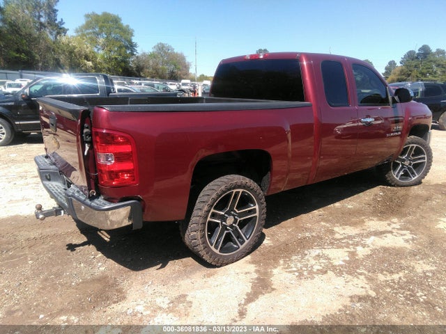 2013 CHEVROLET SILVERADO 1500 LT VIN: 1GCRCSE04DZ398253