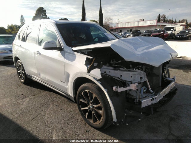2018 5UXKR2C5XJ0X07737 main image