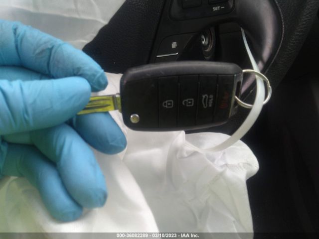 3KPFL4A70HE015301 KIA FORTE LX