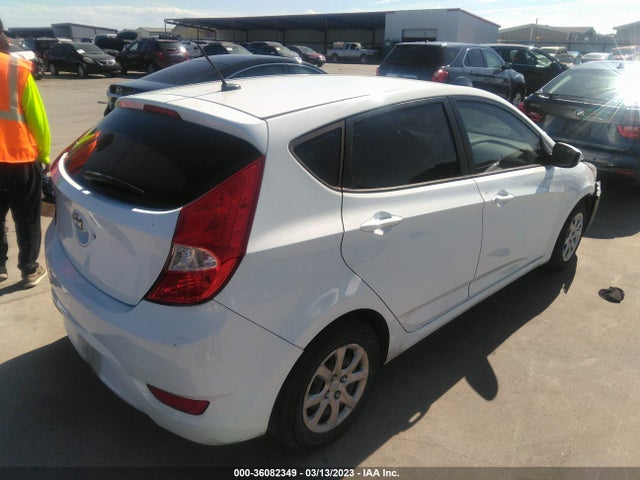 Hyundai ACCENT GS 2014 KMHCT5AE2EU179276 Image 5