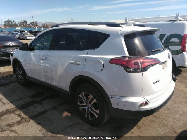 Toyota RAV4 LE 2017 JTMZFREV6HJ708709 Image 3