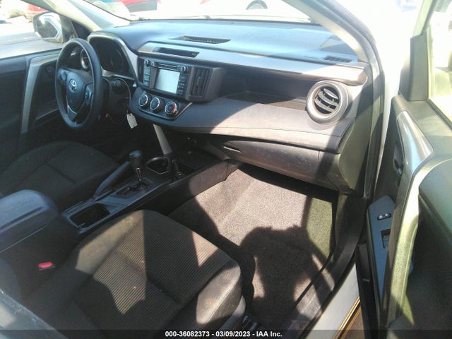 Toyota RAV4 LE 2017 JTMZFREV6HJ708709 Image 5